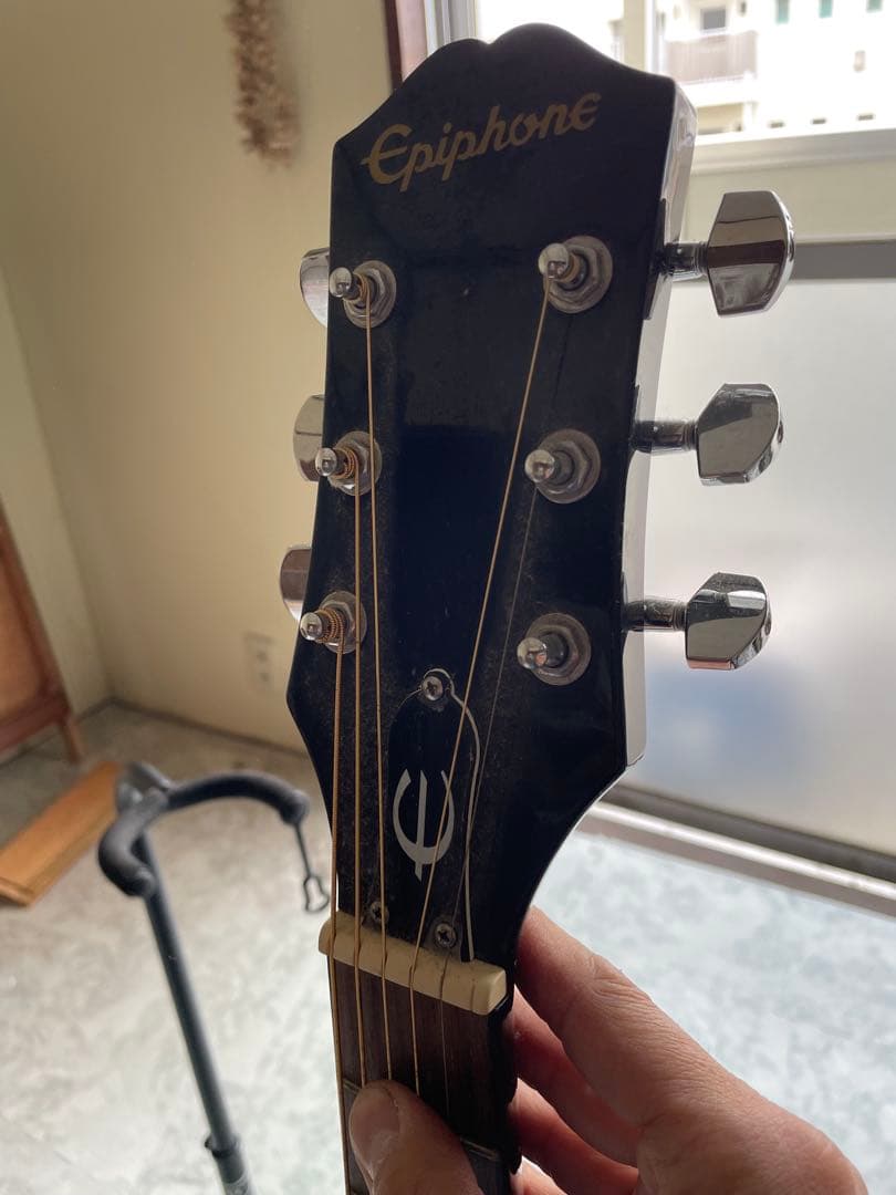 もも！　写真追加！値段変更！ギター　スタンド　ケース付き