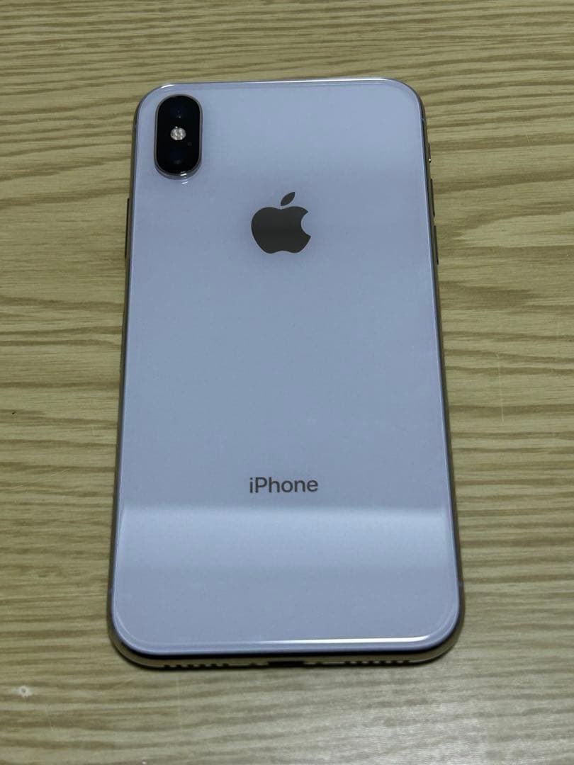 iPhone X シルバー