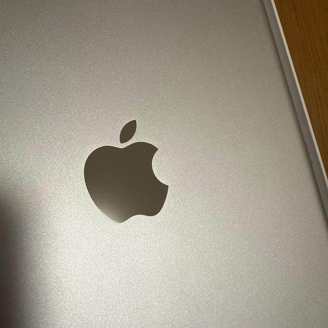 Apple iPad 第9世代 64GB シルバー Wi-Fiモデル