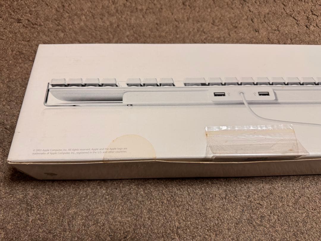 Apple アップル 純正 キーボード M9034J/A ホワイト 新品　未開封