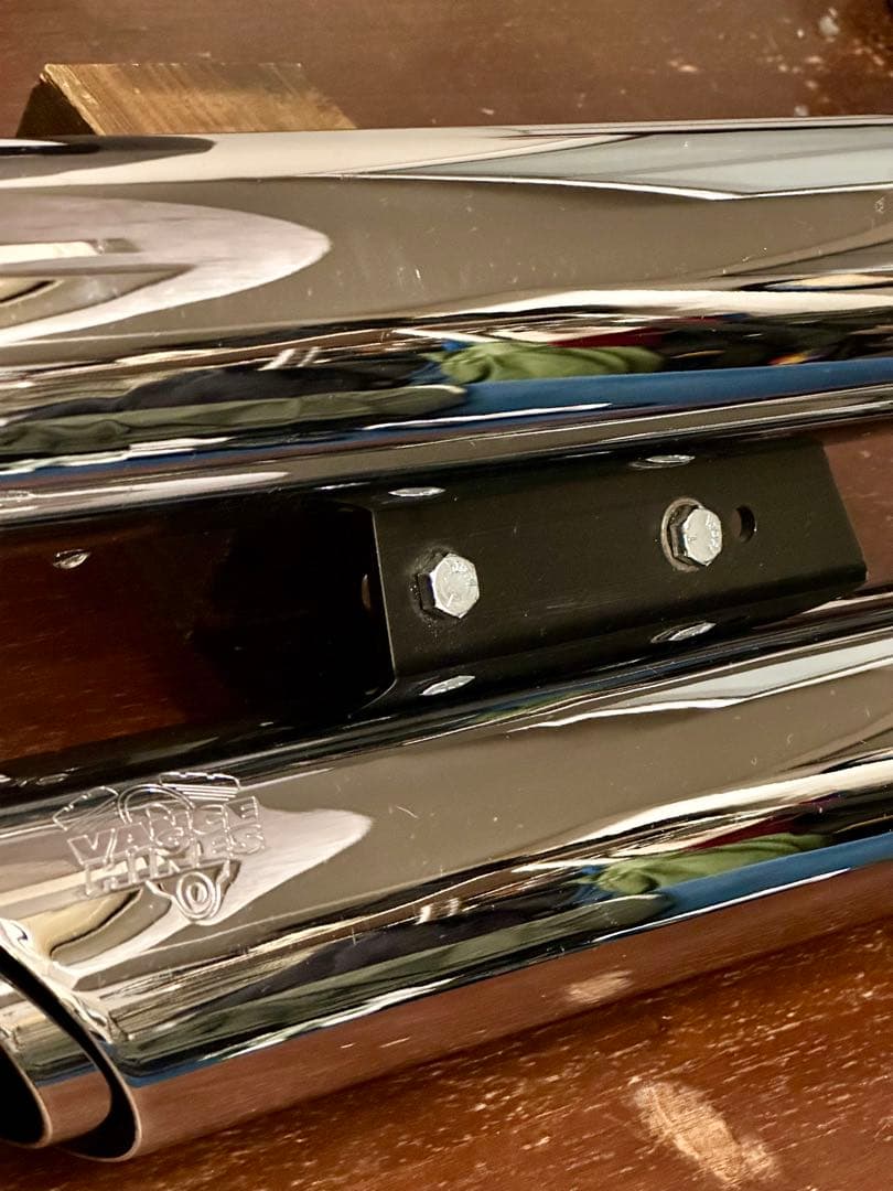 バンスアンドハインズ　Vance&Hines スリップオンマフラー　ハーレー