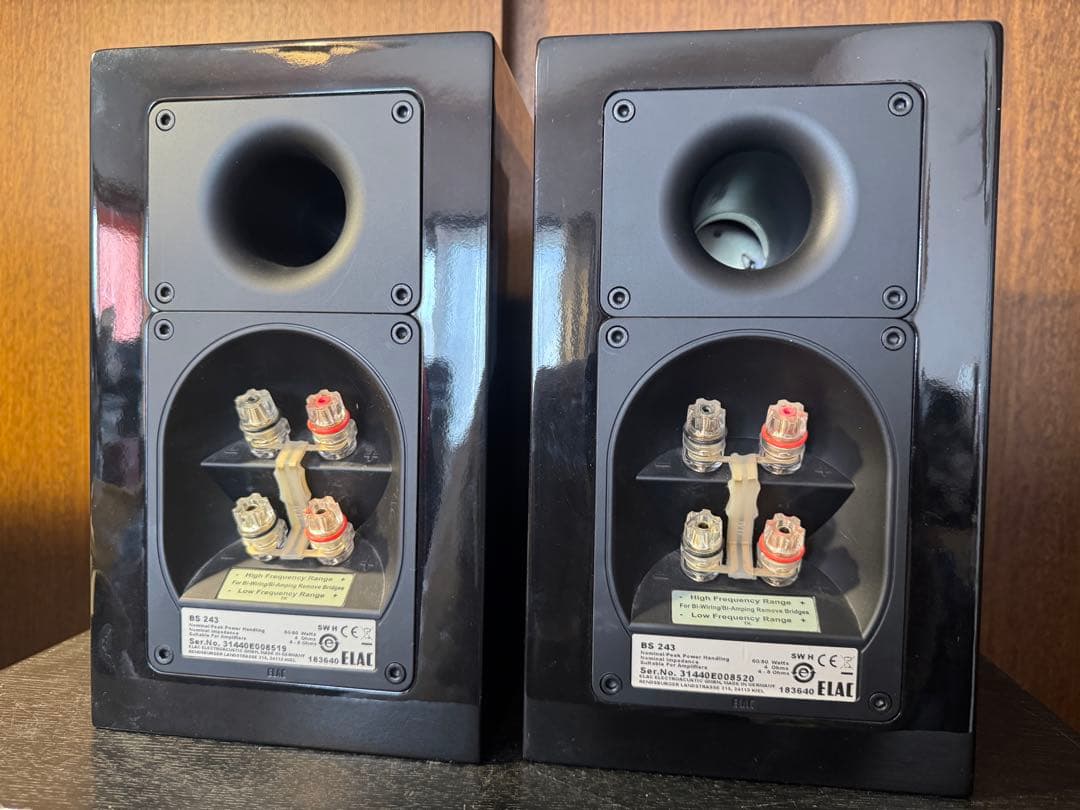 elac BS243 ペア