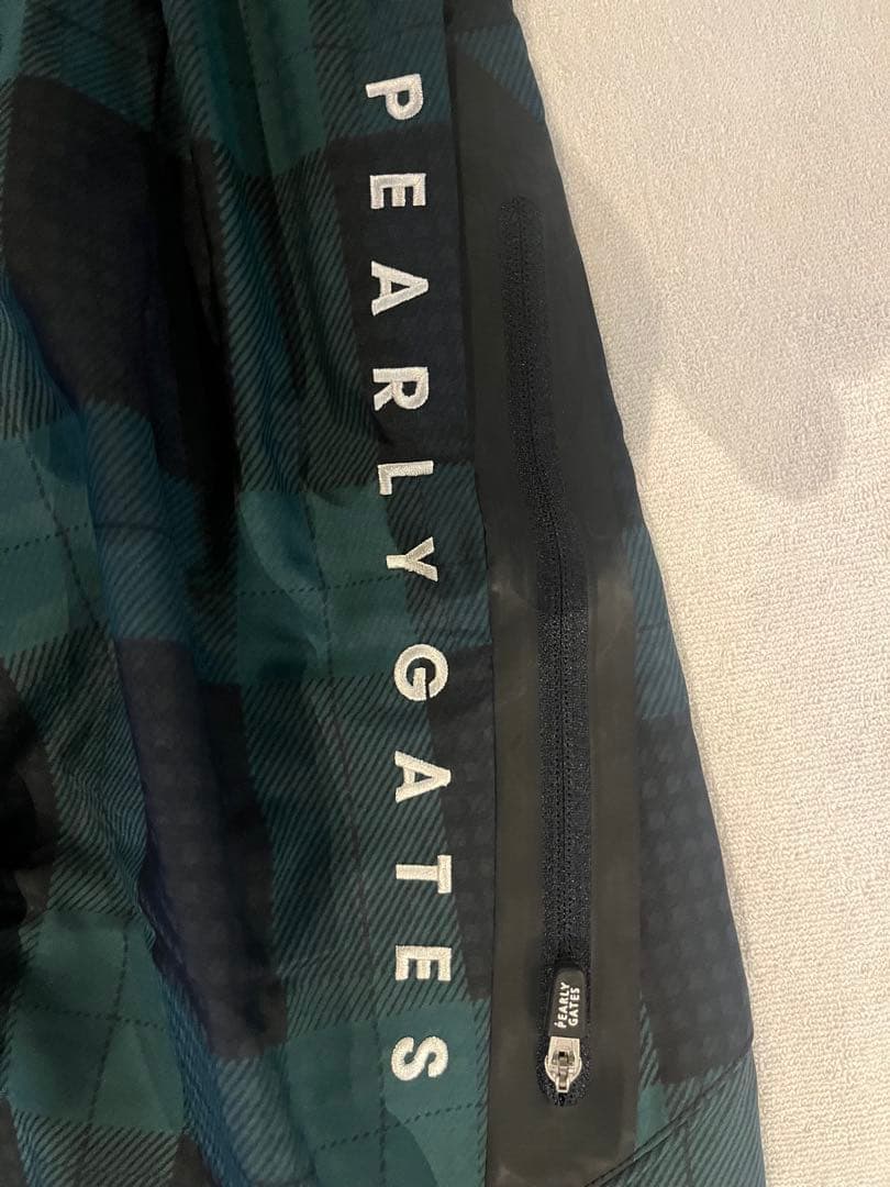 パーリーゲイツ　防風グリーン・ブラック チェックパンツ　サイズ4