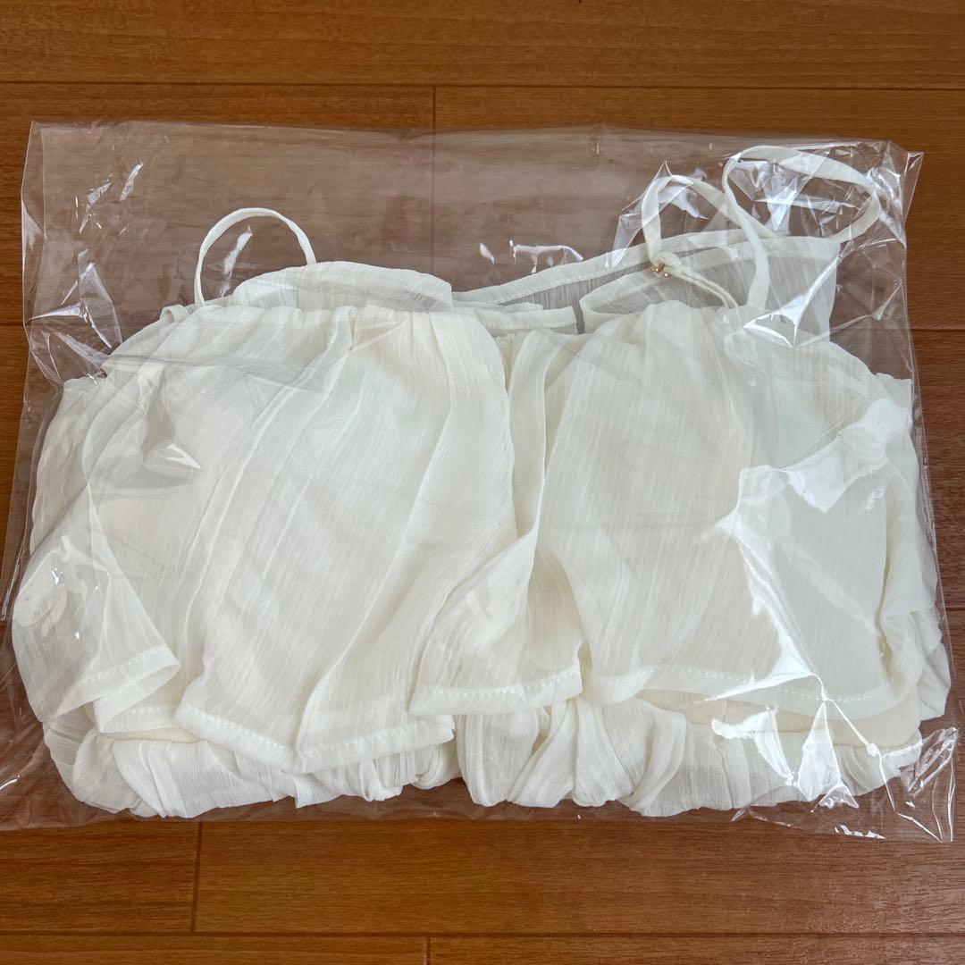 新品未使用タグ付き collab パッドinフリル 2wayキャミソール