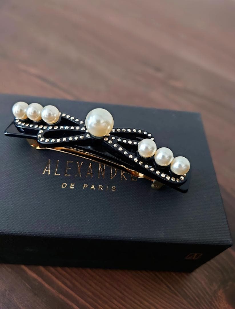 【美品】アレクサンドルドゥパリ パール&スワロフスキー 上品バレッタ