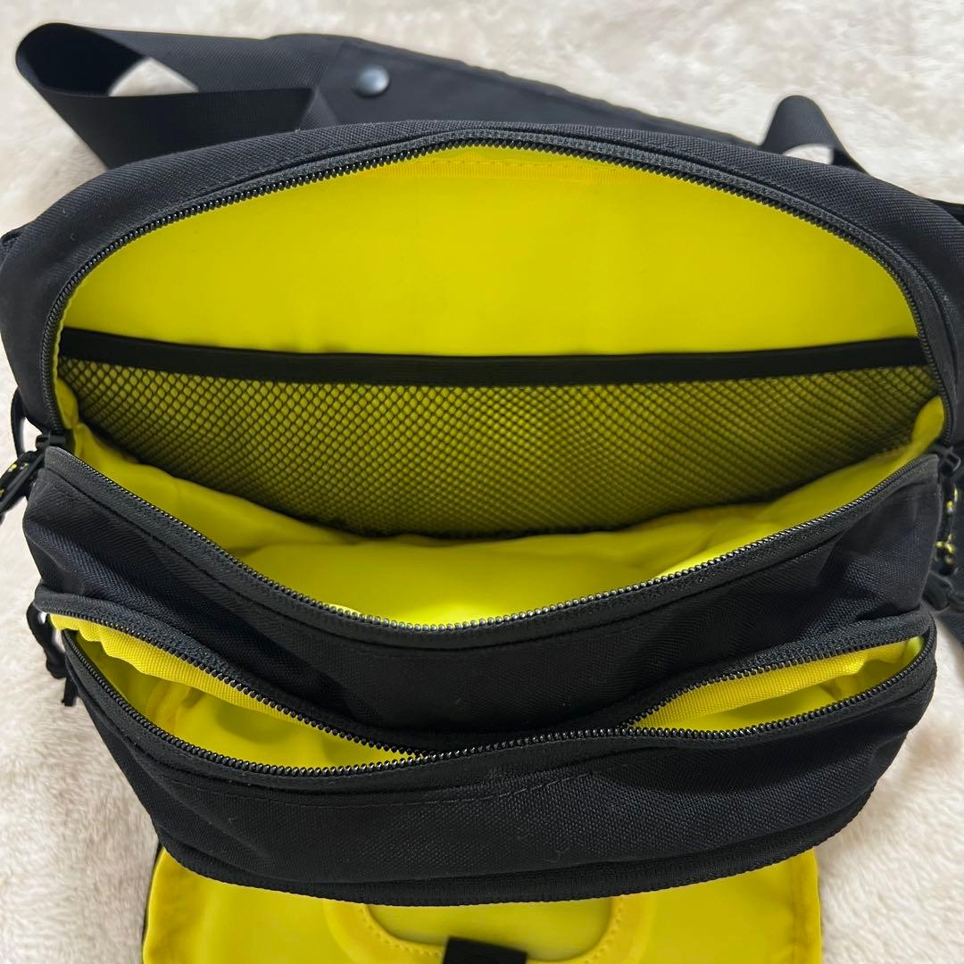 【美品】Hugoo ヒップシート ショルダーシート(ブラック×イエロー)