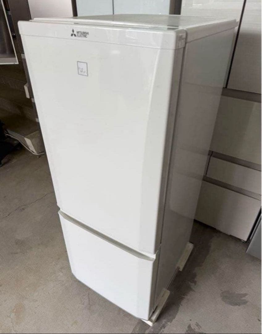 2017年式 146L 三菱 冷蔵庫 MR-P15EC-KW