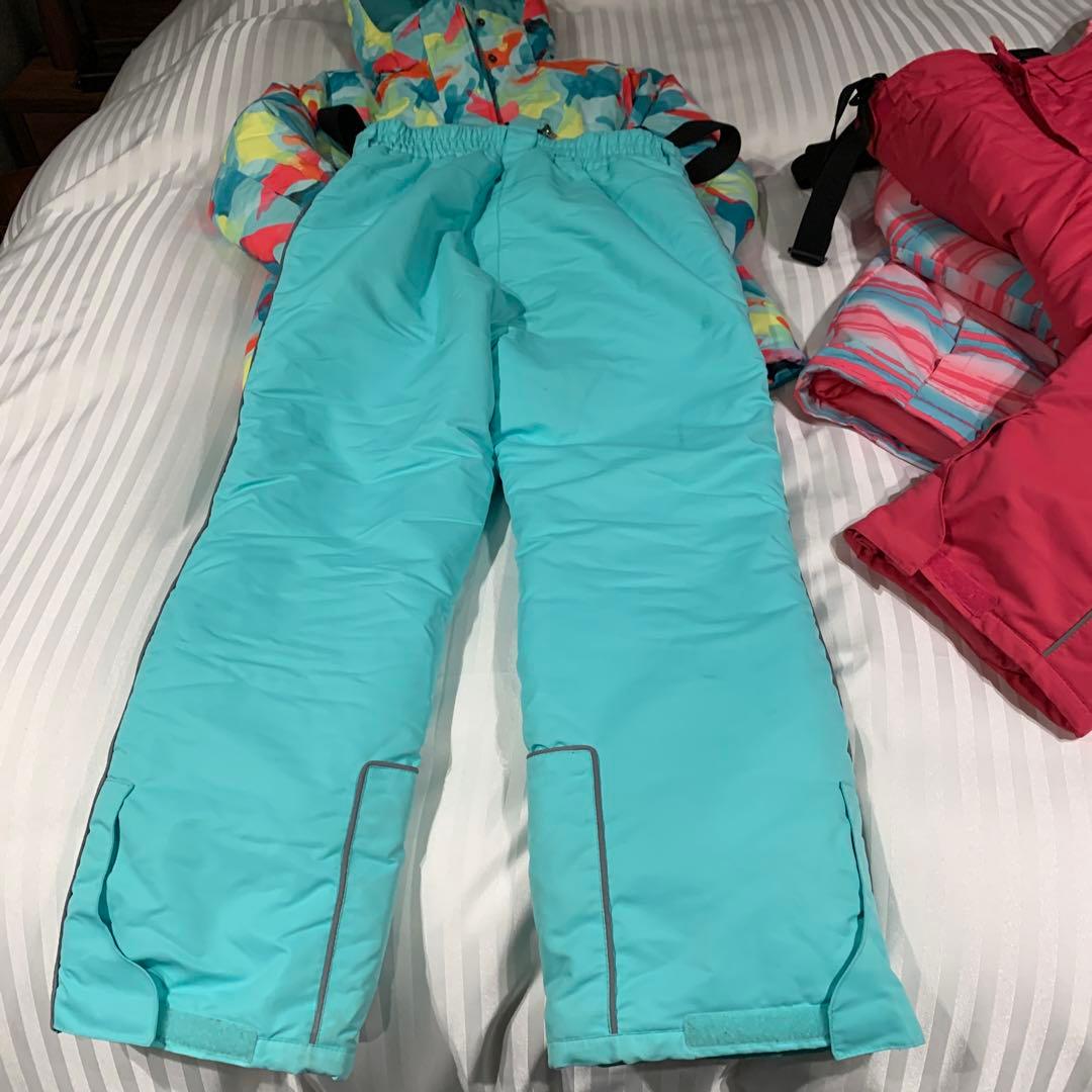 美品一度のみ⭐︎2着まとめ⭐︎140.146双子　スキーウェア　スノーウェア　キッズ