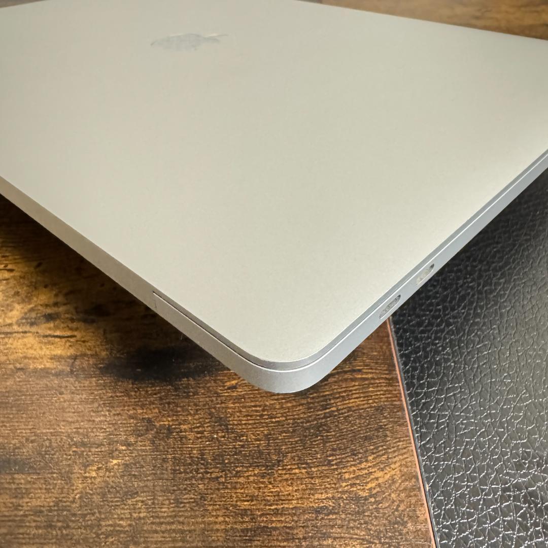 ★良品★MacBookProMVVL2J/A Corei9/32GB/SSD1T