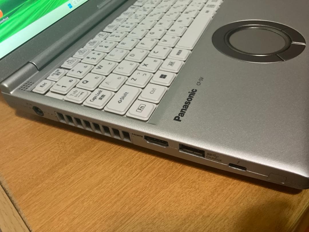 【バッテリー良好】メモリ16GB 第10世代 i5⭐️Panasonic