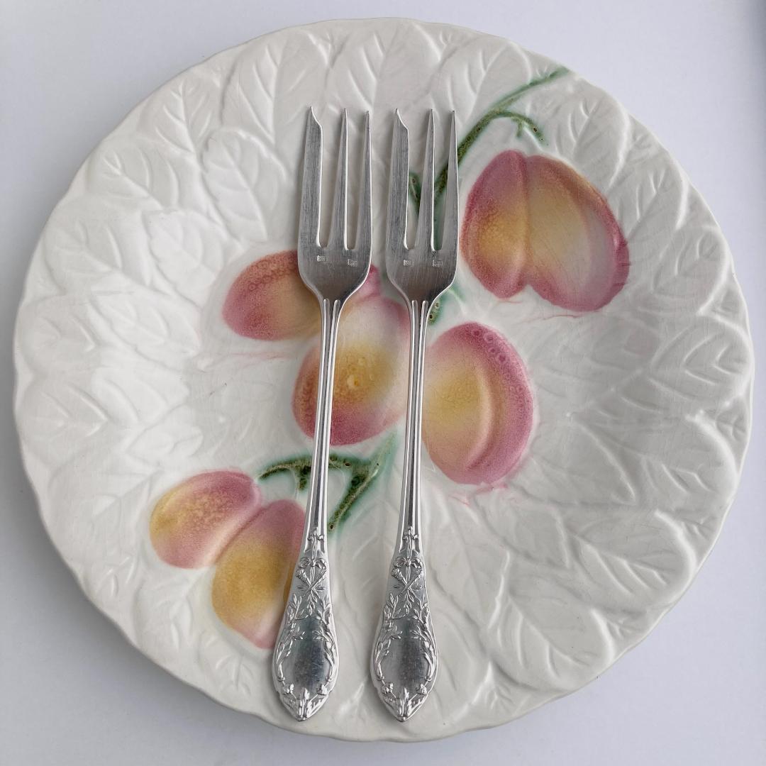 【専用出品】フランスアンティーク＊リボン＆トーチ デザートフォーク 4本