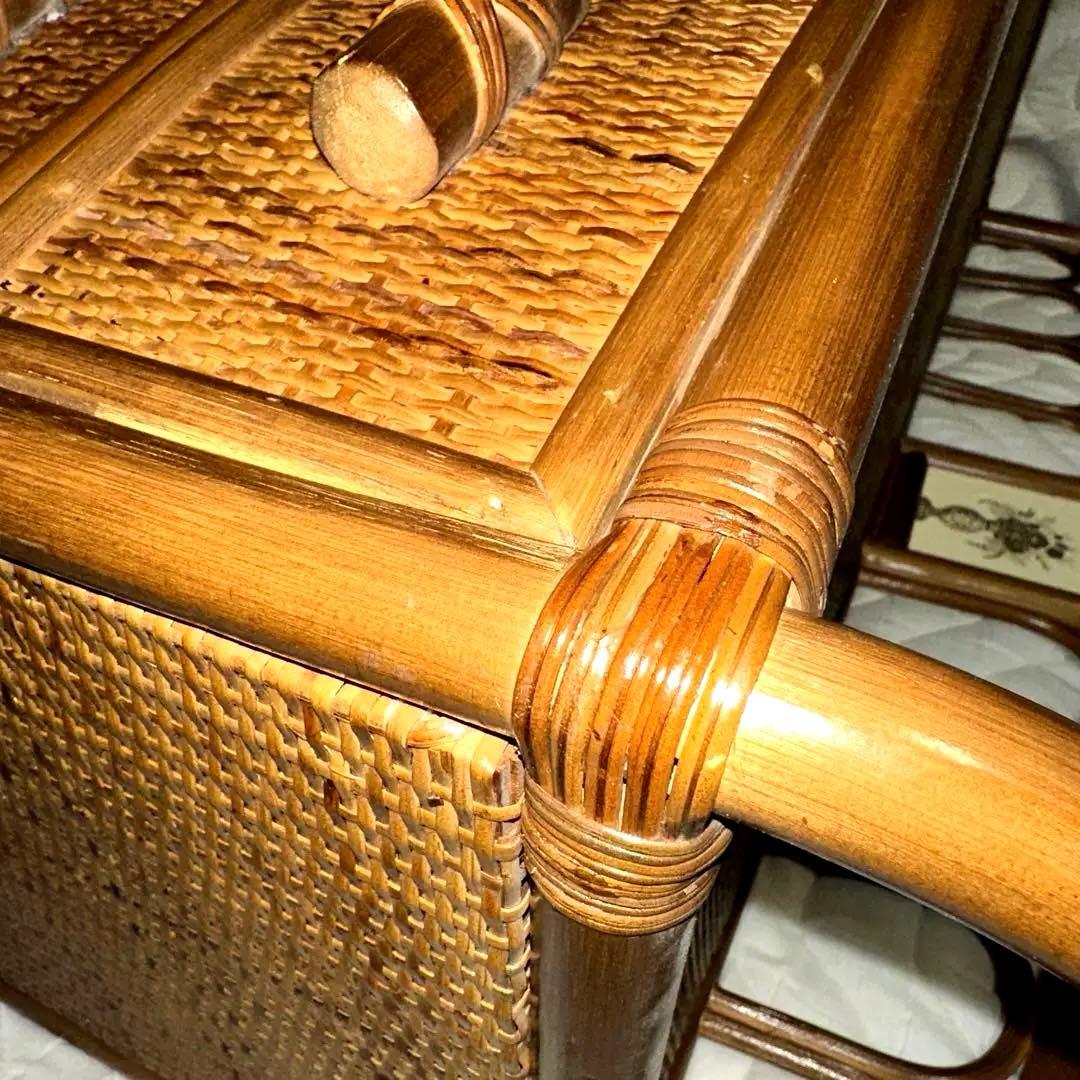 【即決】高価ラタン製　ベンチ型チェスト　収納付きレトロベンチ 安定感抜群〇