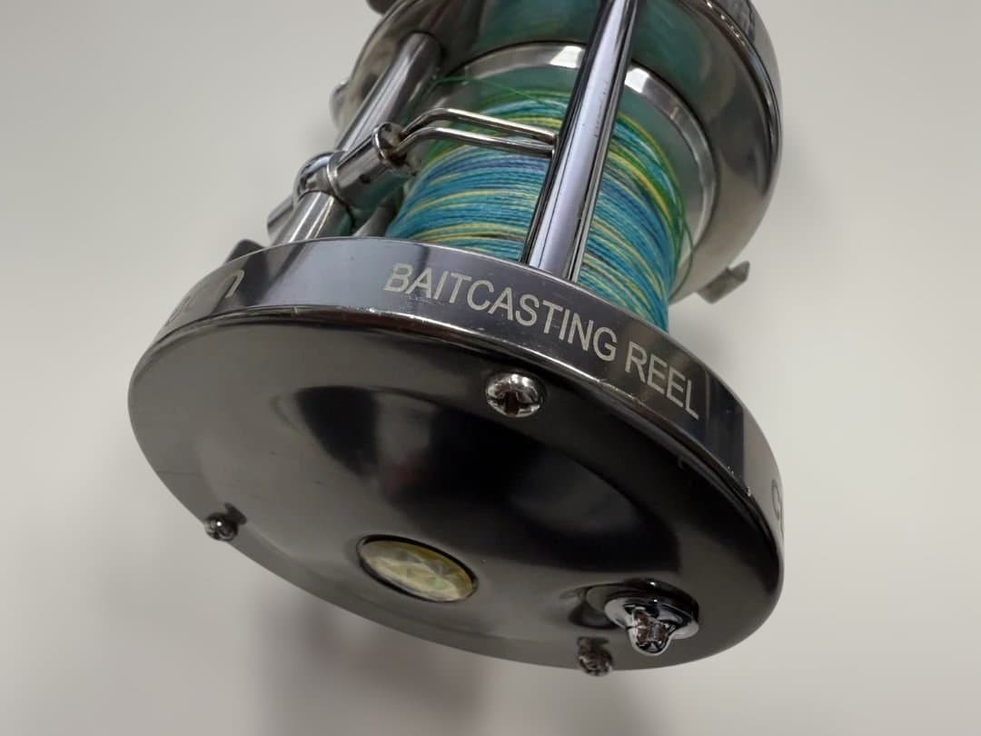 ベイトキャスティングリールCL90