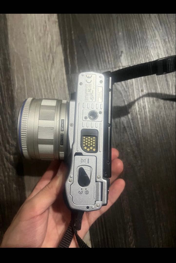 OLYMPUS OM-D E-M5ミラーレス一眼 14-42mm 32G SD付