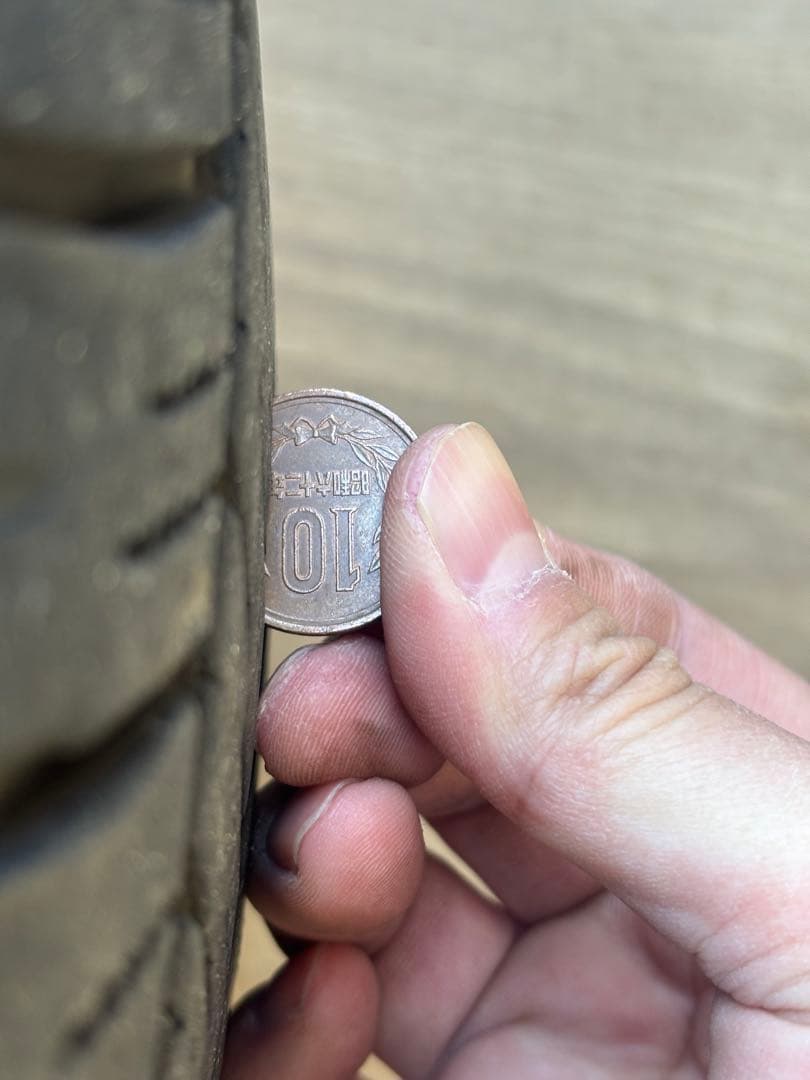 【ken】ランドクルーザー250 純正タイヤ、ホイールセット