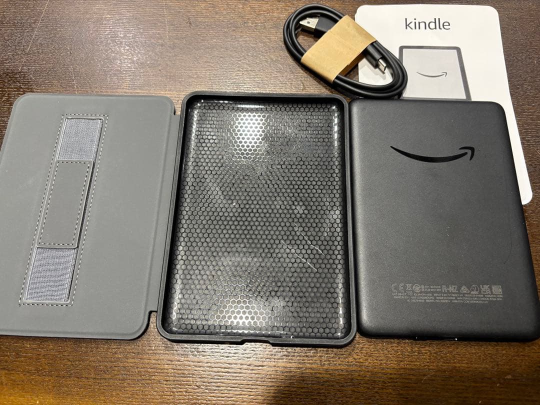 Kindle 第11世代　2024年発売 電子書籍リーダー 本体 カバー付き