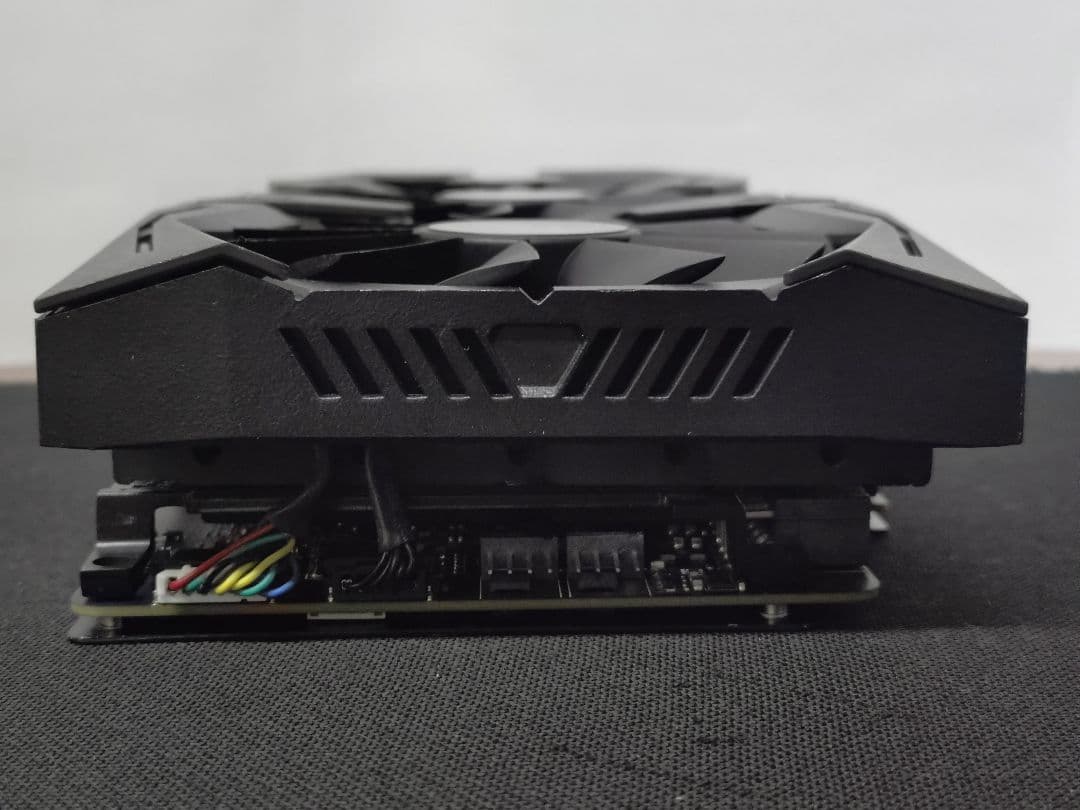 ASUS STRIX グラフィックボード