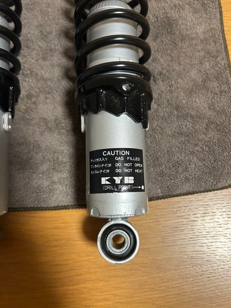 磯野かつお様 KYB TGS325 SR400 SR500