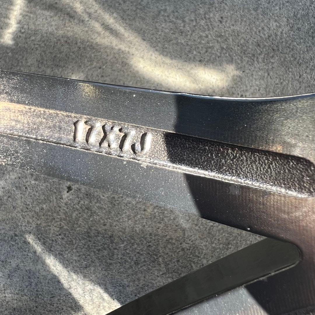 ブリザックDM-V3 7J 5穴 114.3 225/65R17 スタッドレス