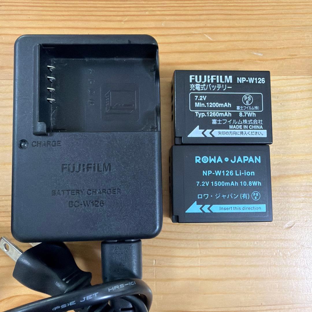 Fujifilm X-A1 ミラーレスカメラ 本体+レンズ