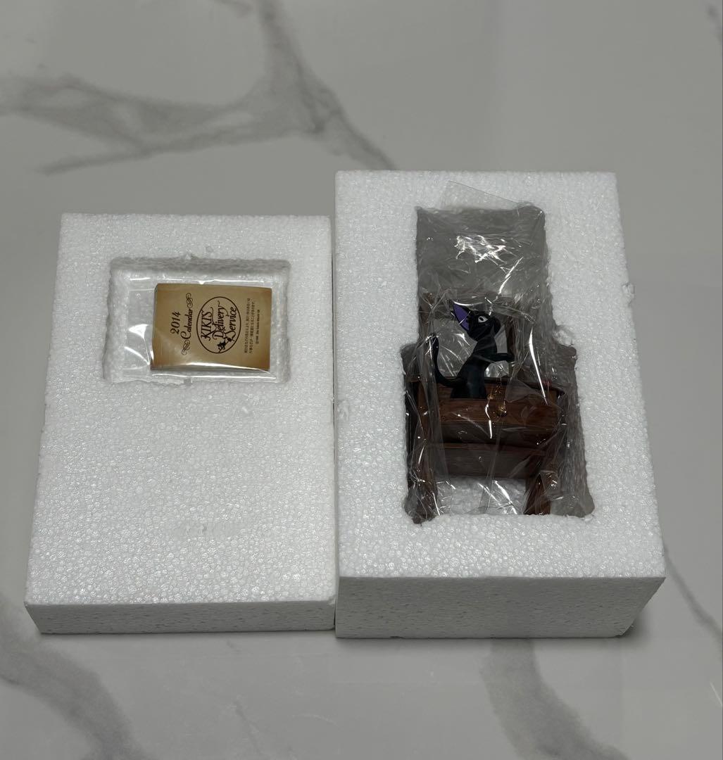 美品　魔女の宅急便　カレンダー　2014年　アンティークドレッサー　ジジ