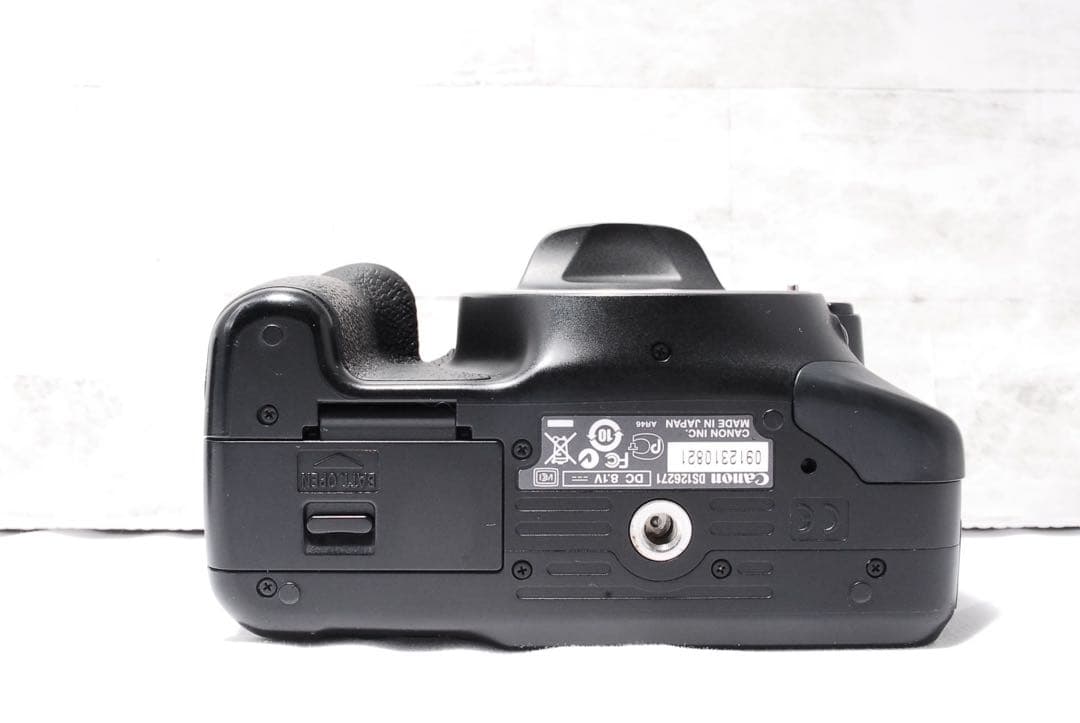 ‼️届いてすぐ使える‼️Canon Kiss X4 デジタル一眼レフカメラ
