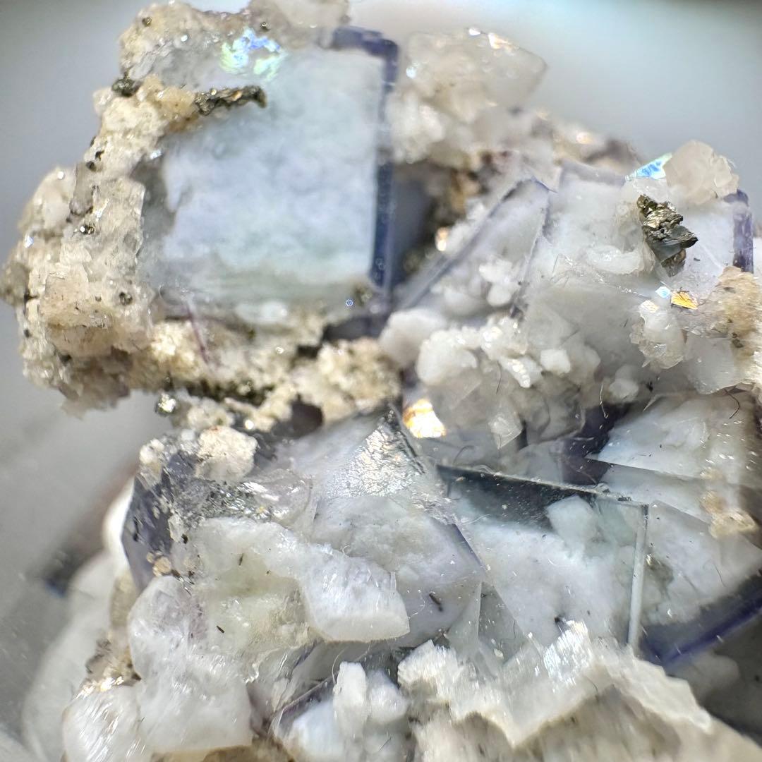 600 中国 ヤオガンシャン産　ポーセリンフローライト