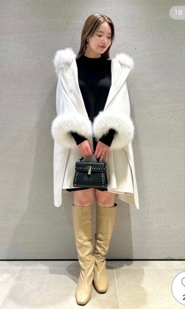 CELFORD ファーポンチョコート ホワイト