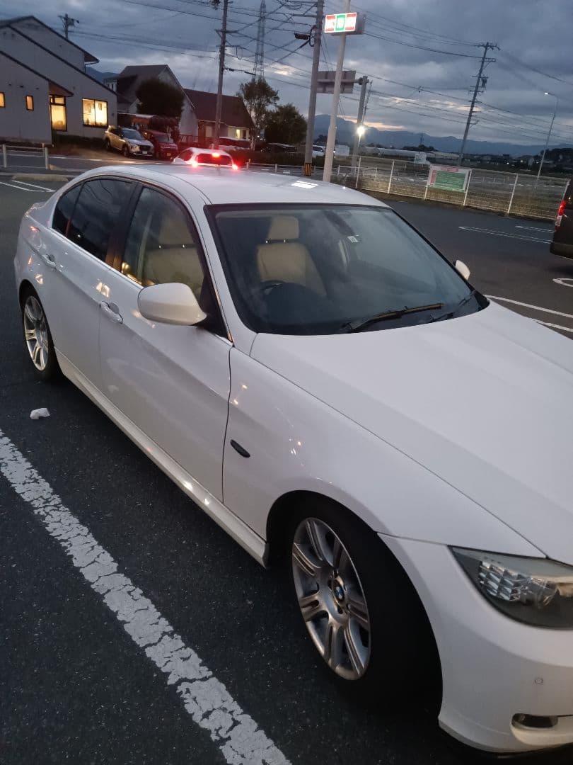 最終価格　 320i　長ーい車検付　2011年高年式　激安早い者勝ち