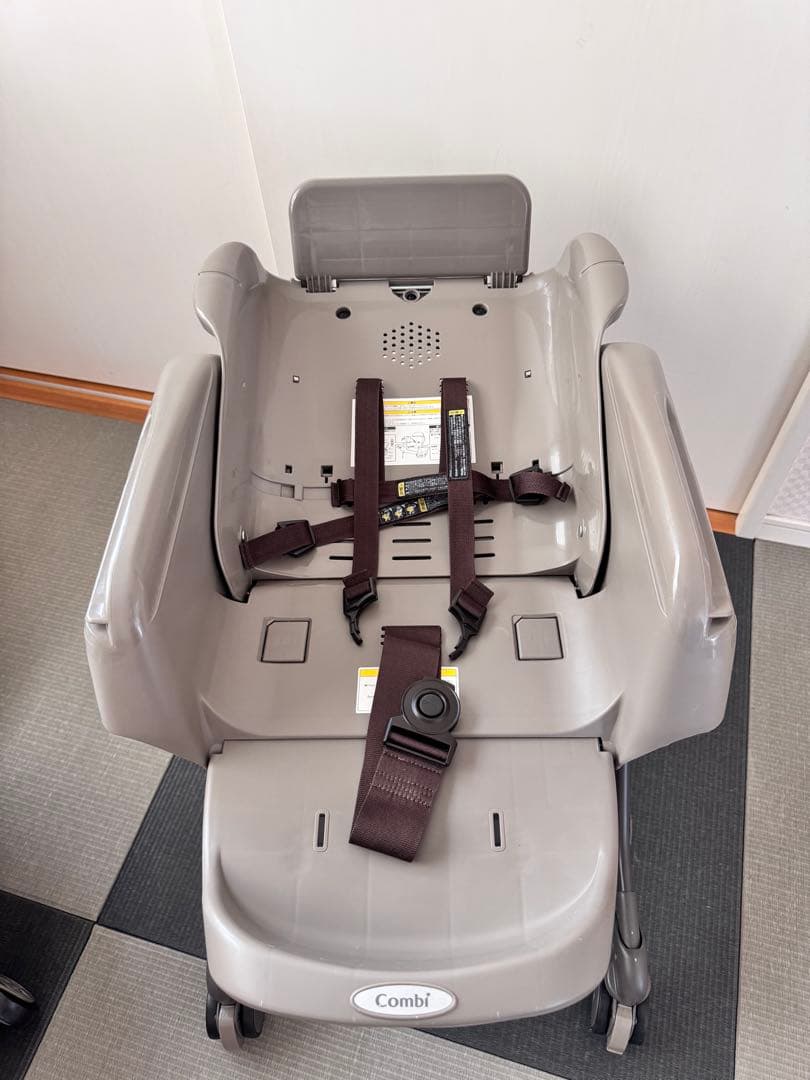 コンビ ネムリラ AUTO SWING ハイローチェア 電動