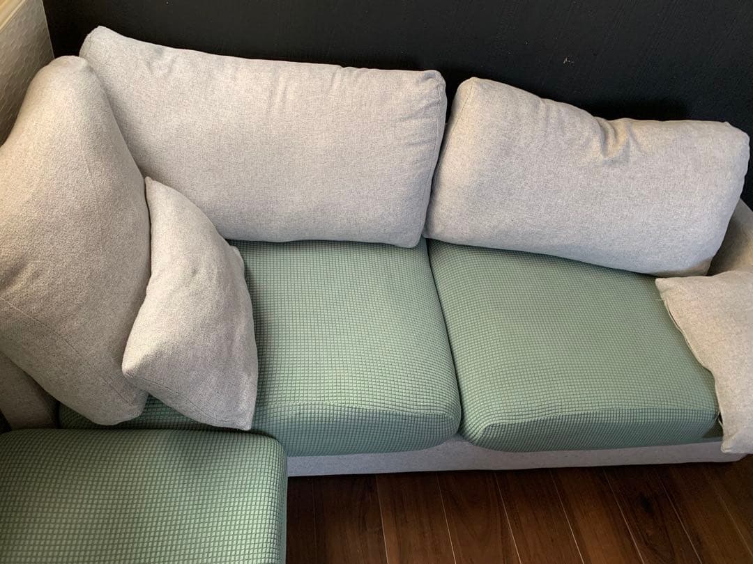 三原市内の引き取りまたは配達のみ モダンL字型ソファ グレーとグリーン