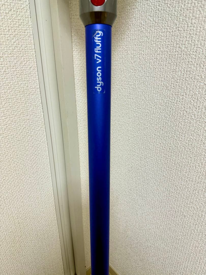 【美品】Dyson ダイソン V7 fluffy SV11 分解清掃済