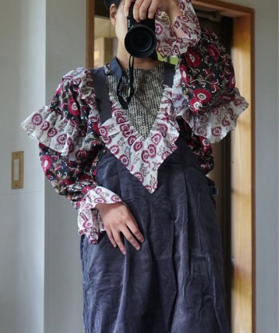 【美品】nioki カンタキルト×ブロックプリント フリルブラウス