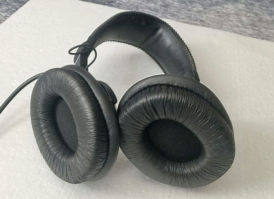 SONY MDR-CD900ST モニターヘッドホン　密閉型