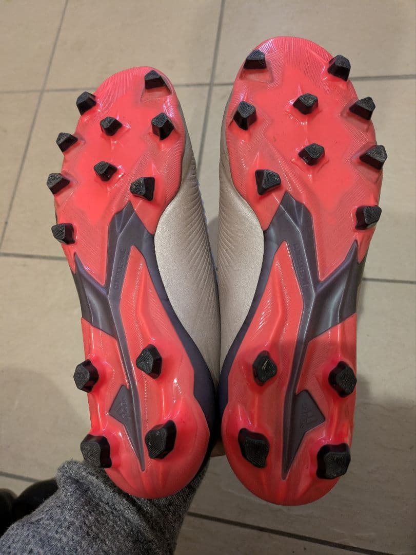 アディダス　adidas　プレデターエリートHG/AG
