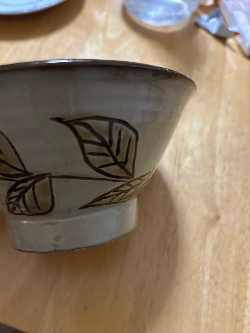 希少　ハイビスカスやちむん　宮城須美子さんの作品　人間国宝金城次郎