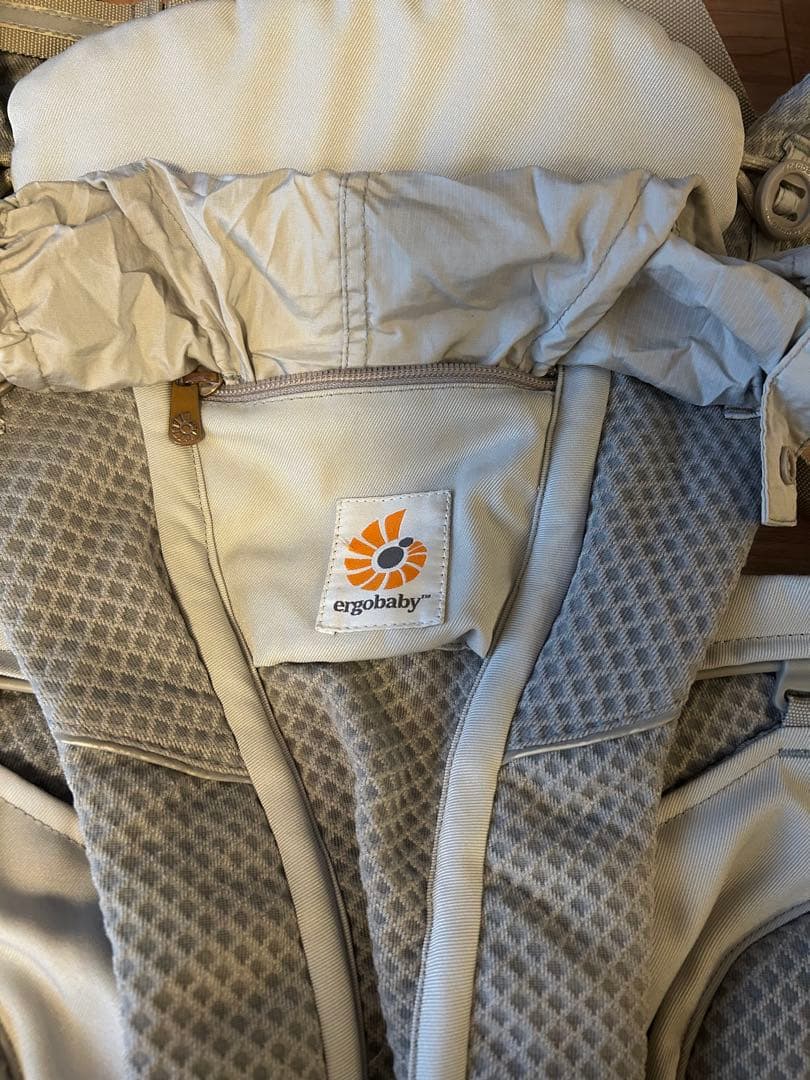 ergobaby OMNI エルゴベビー　オムニブリーズ　グレー