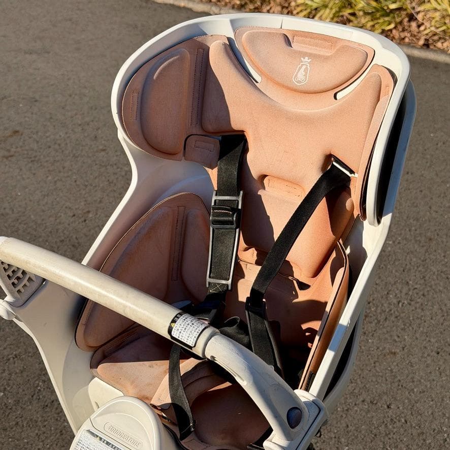 直接取引のみBRIDGESTONE ビッケモブdd