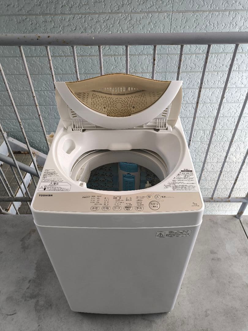 Hisense2ドア冷蔵庫　東芝5キロ洗濯機セット