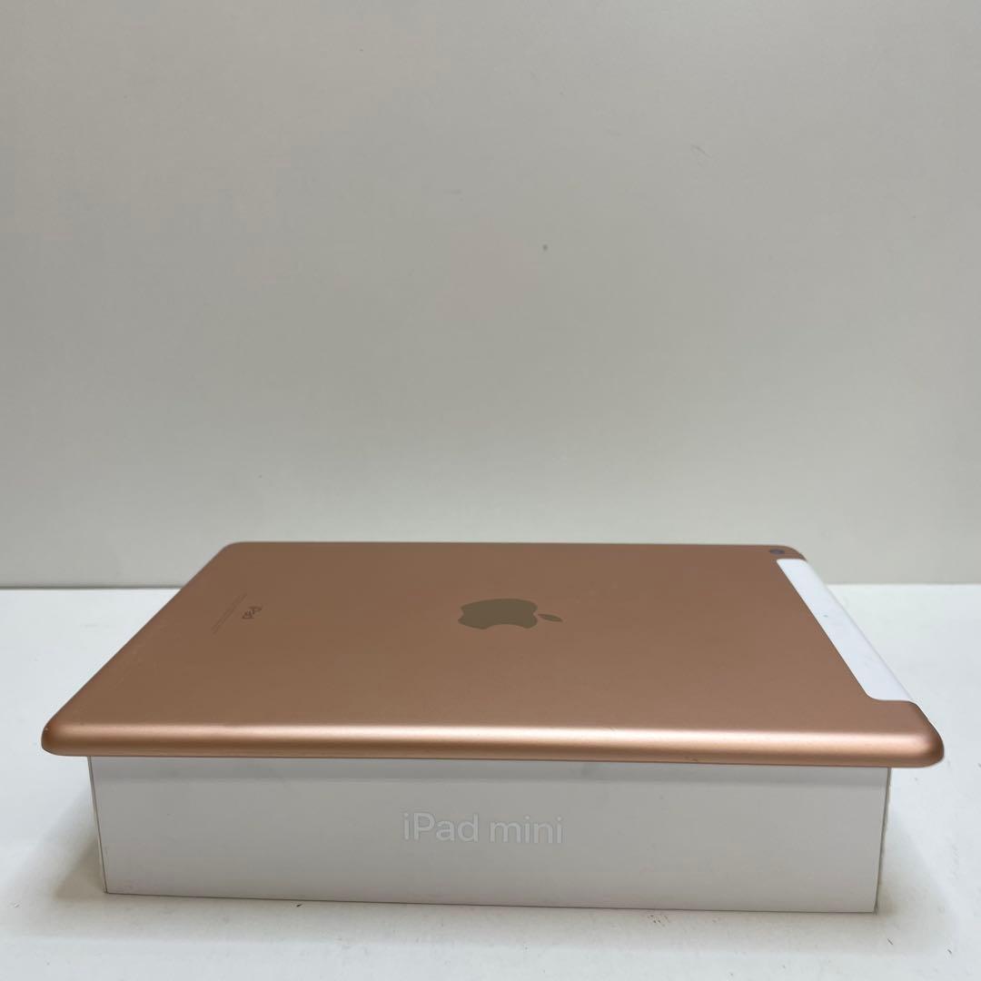 IPad 第6世代 32GB Wi-Fi + Cellular