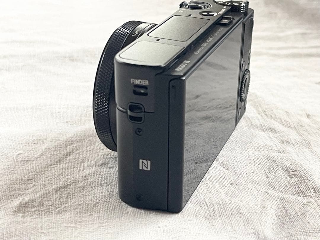 SONY RX100M7コンパクトデジタルカメラ