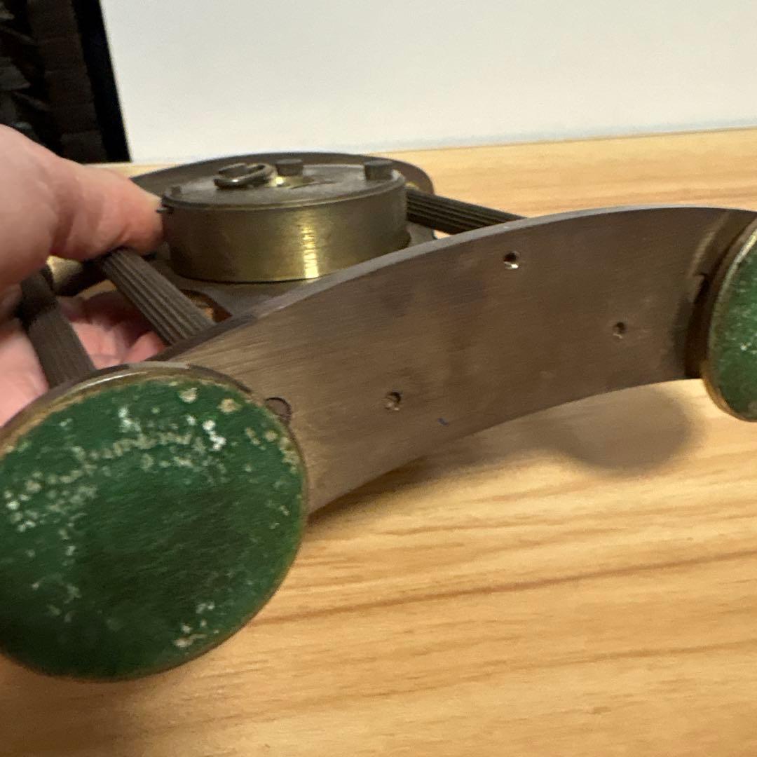 ヴィンテージ真鍮のテーブルクロック