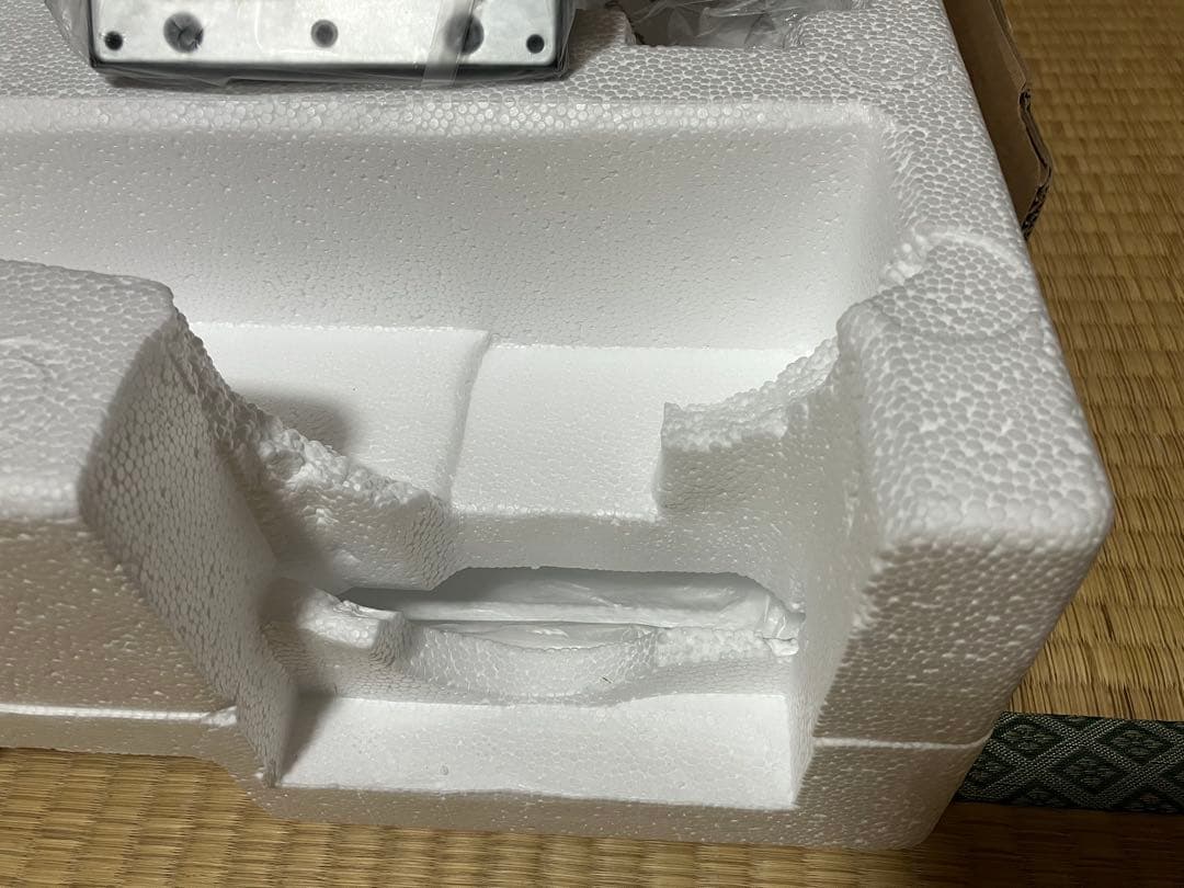 CRUA ウルトラワイドモニター　30インチ