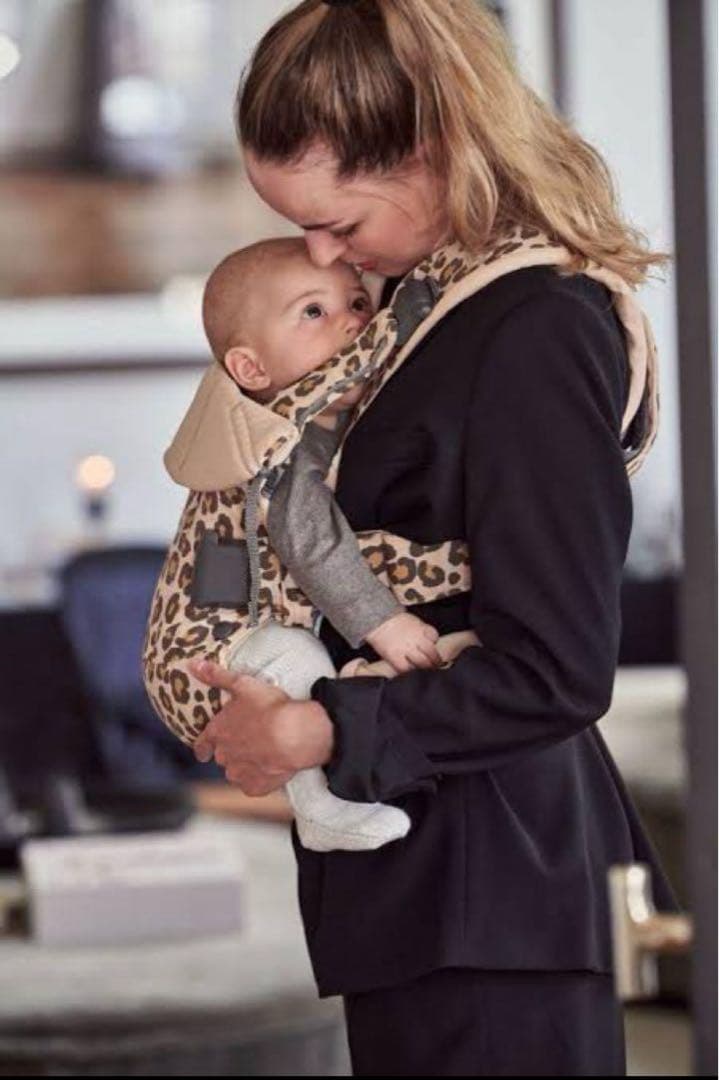 ベビービョルン ONE KAI 抱っこ紐 レオパード 豹柄 希少 廃盤
