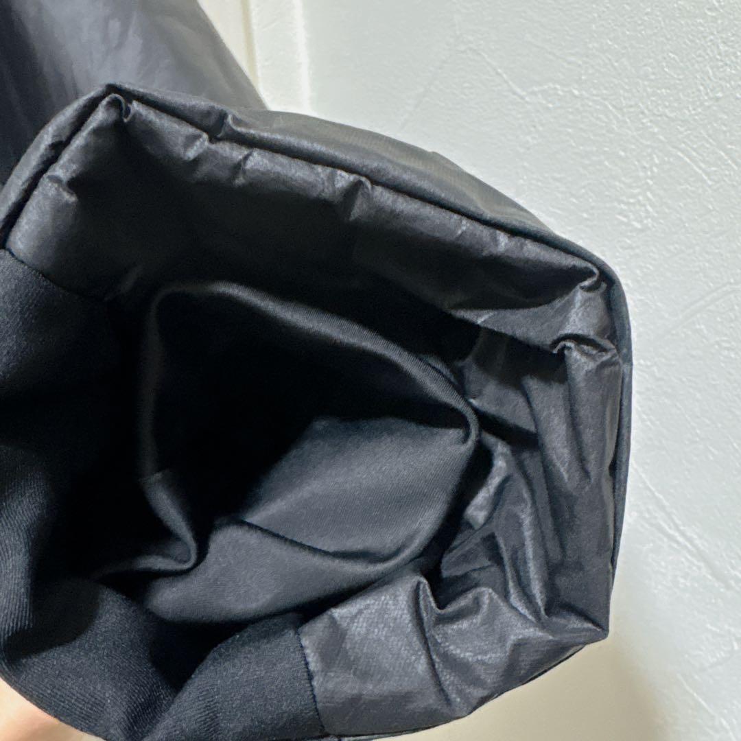 美品　ATHLETA ナイロンパーカー　ナイロンジャケット　中綿入り　アウター