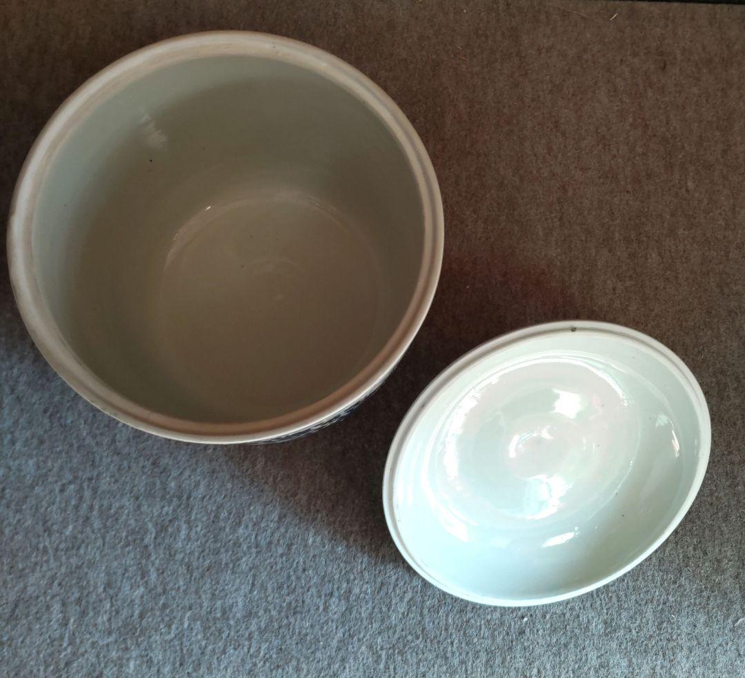 景徳鎮　龍柄蓋物器　D577