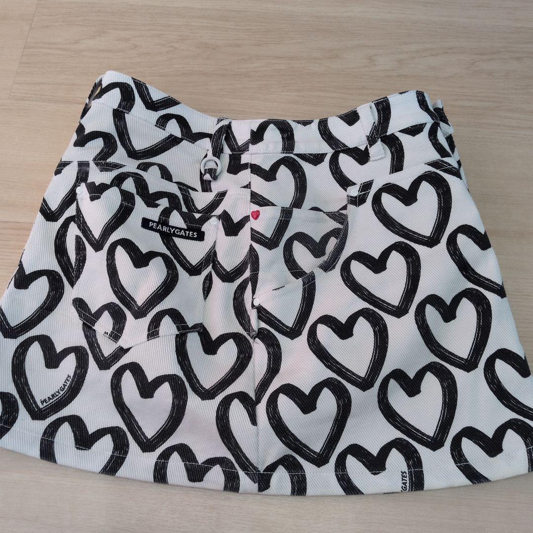 パーリーゲイツ　落書きハート柄スカート　size1