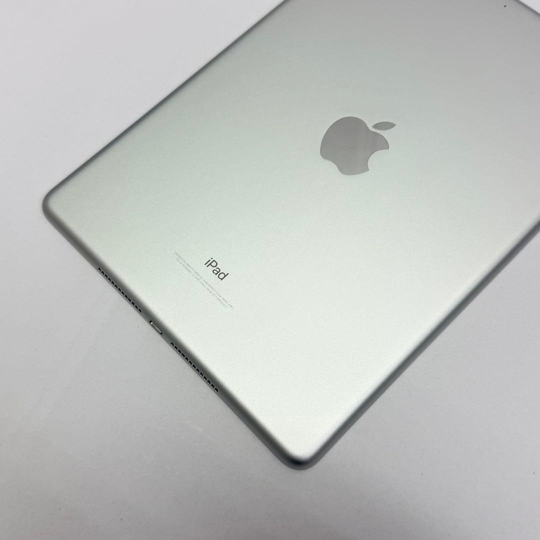 【極美品】iPad 第5世代 32GB シルバー (バッテリー98%)