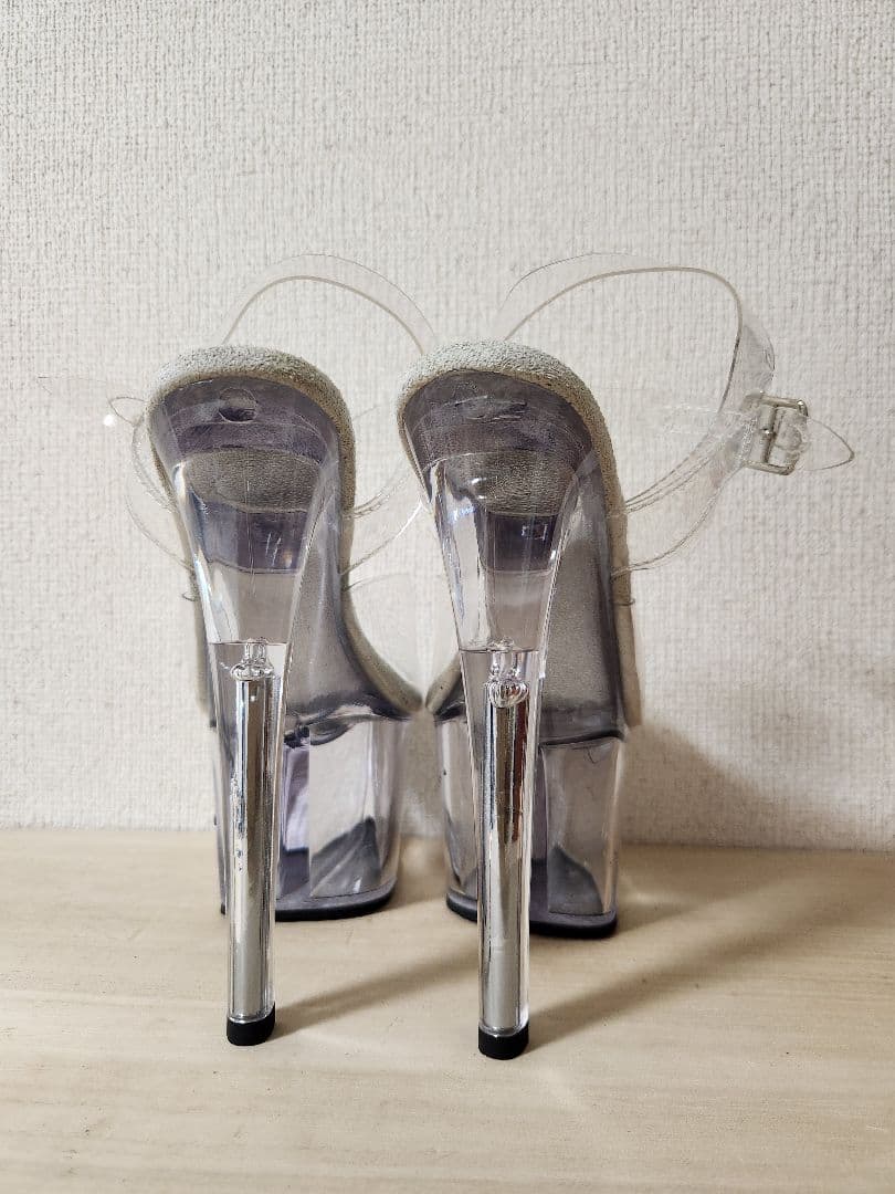 PLEASER 17cm厚底クリアサンダル　1回のみ使用 サイズ6(23.5)
