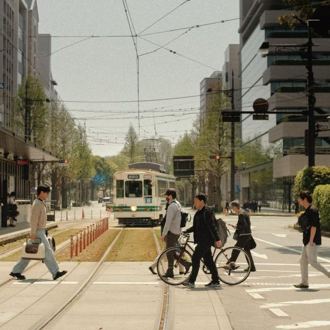 デジタルカメラ FUJIFILM XH 1 + VILTOX 1.4 33MM AF